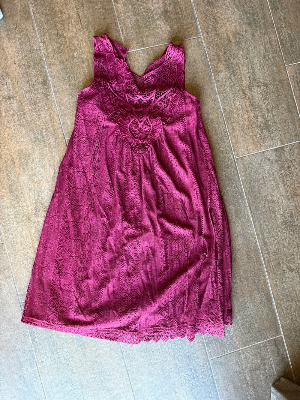 Lace Sleeveless Dress - deep burgundy